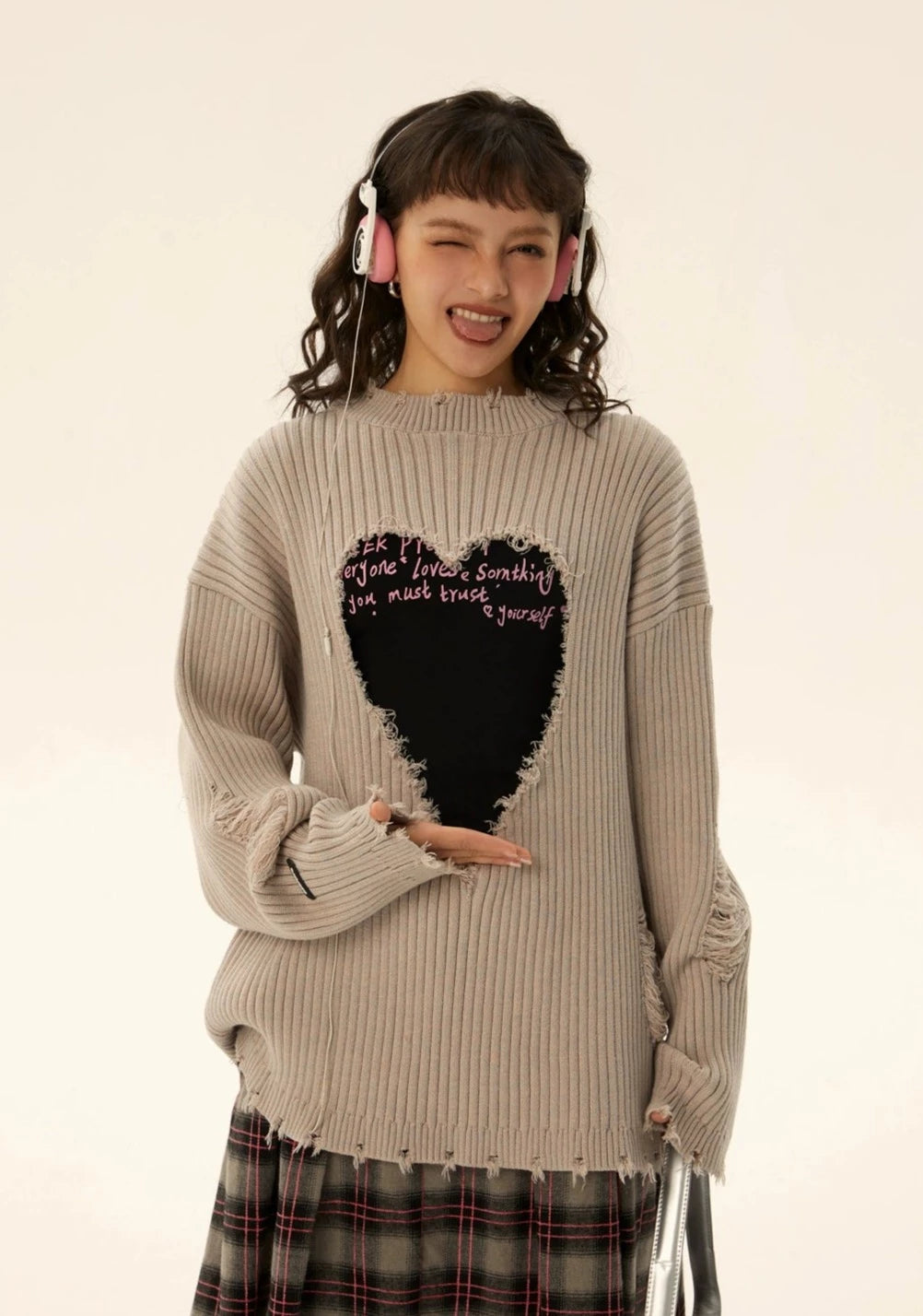 EZEK&STUDIO Heart Knitted Sweater