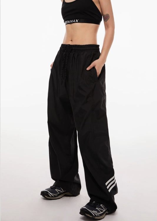 EZEK&STUDIO Three Lines Loose Sports Pants