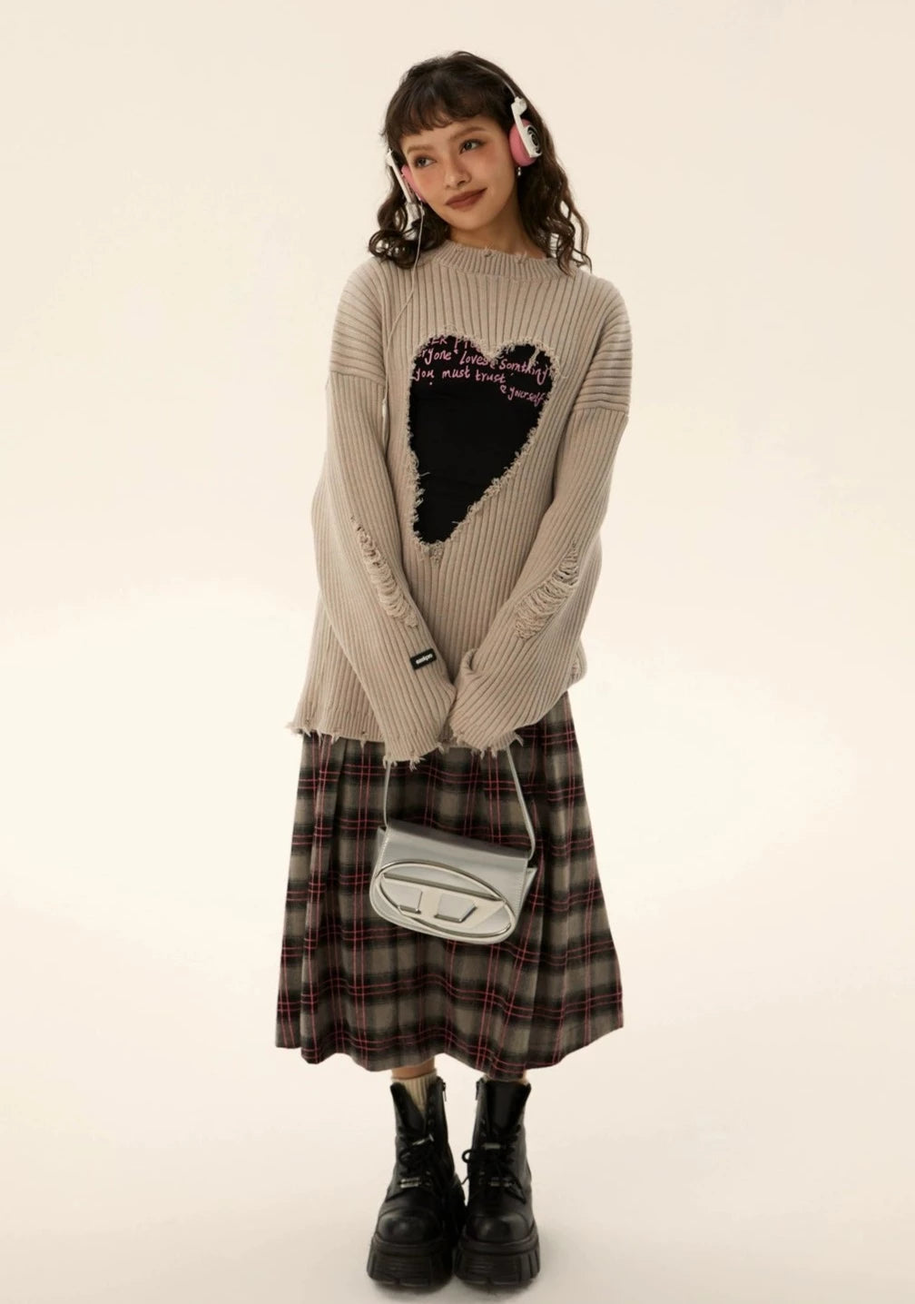 EZEK&STUDIO Heart Knitted Sweater