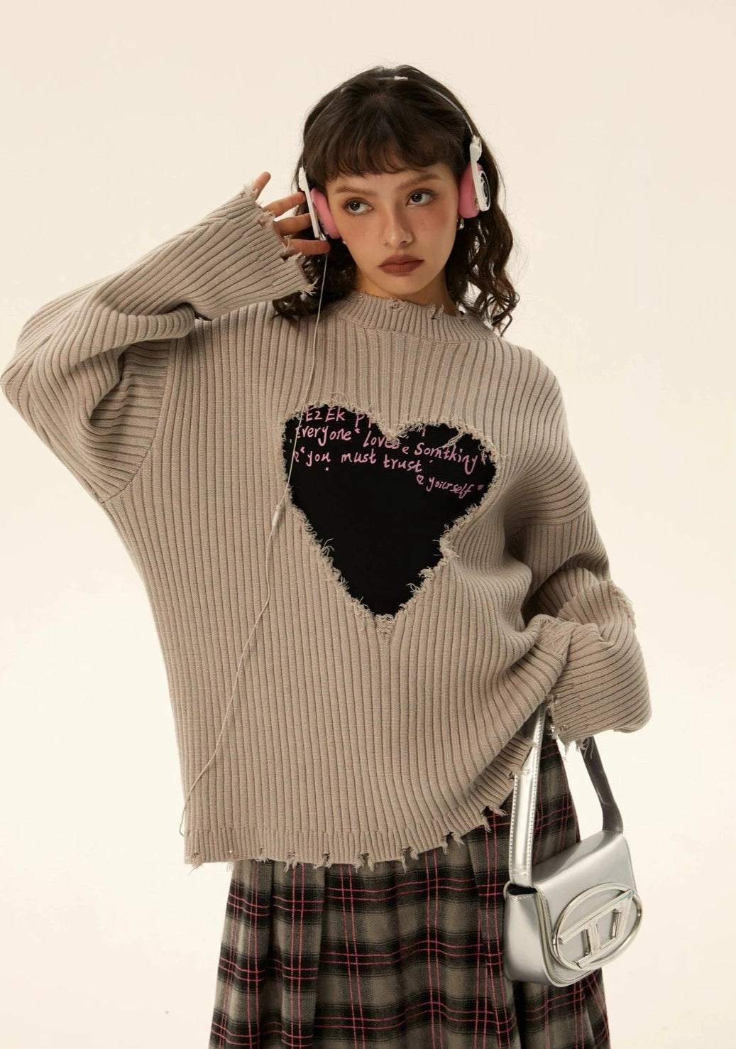 EZEK&STUDIO Heart Knitted Sweater