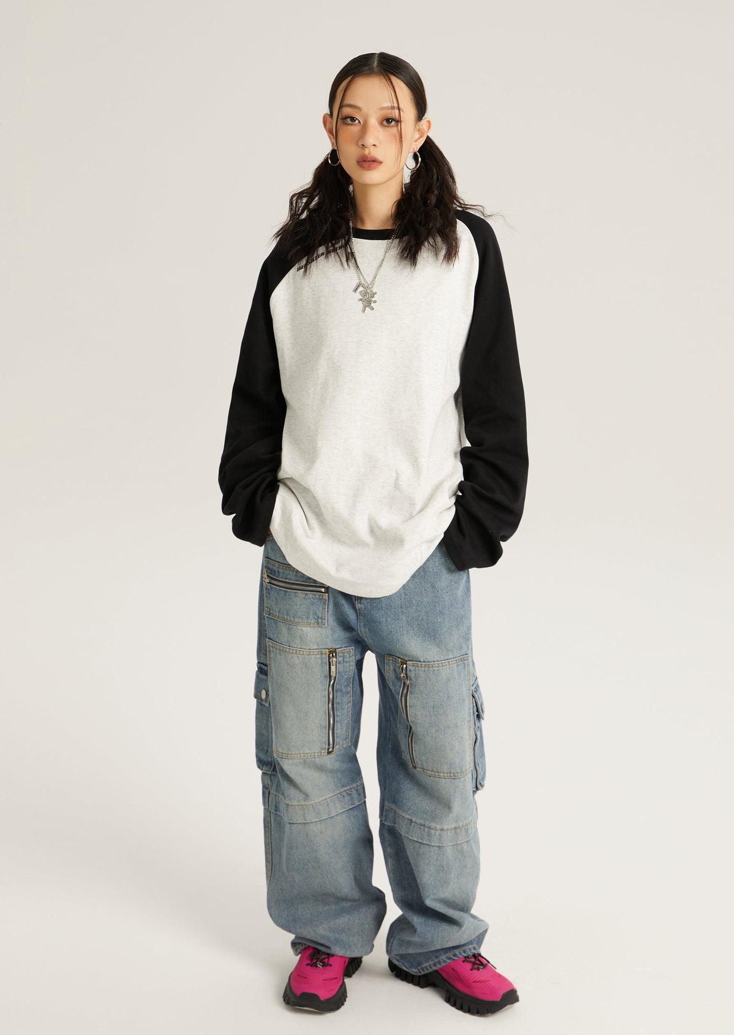 EZEK&STUDIO Over Stitch Contrast Raglan T-shirt